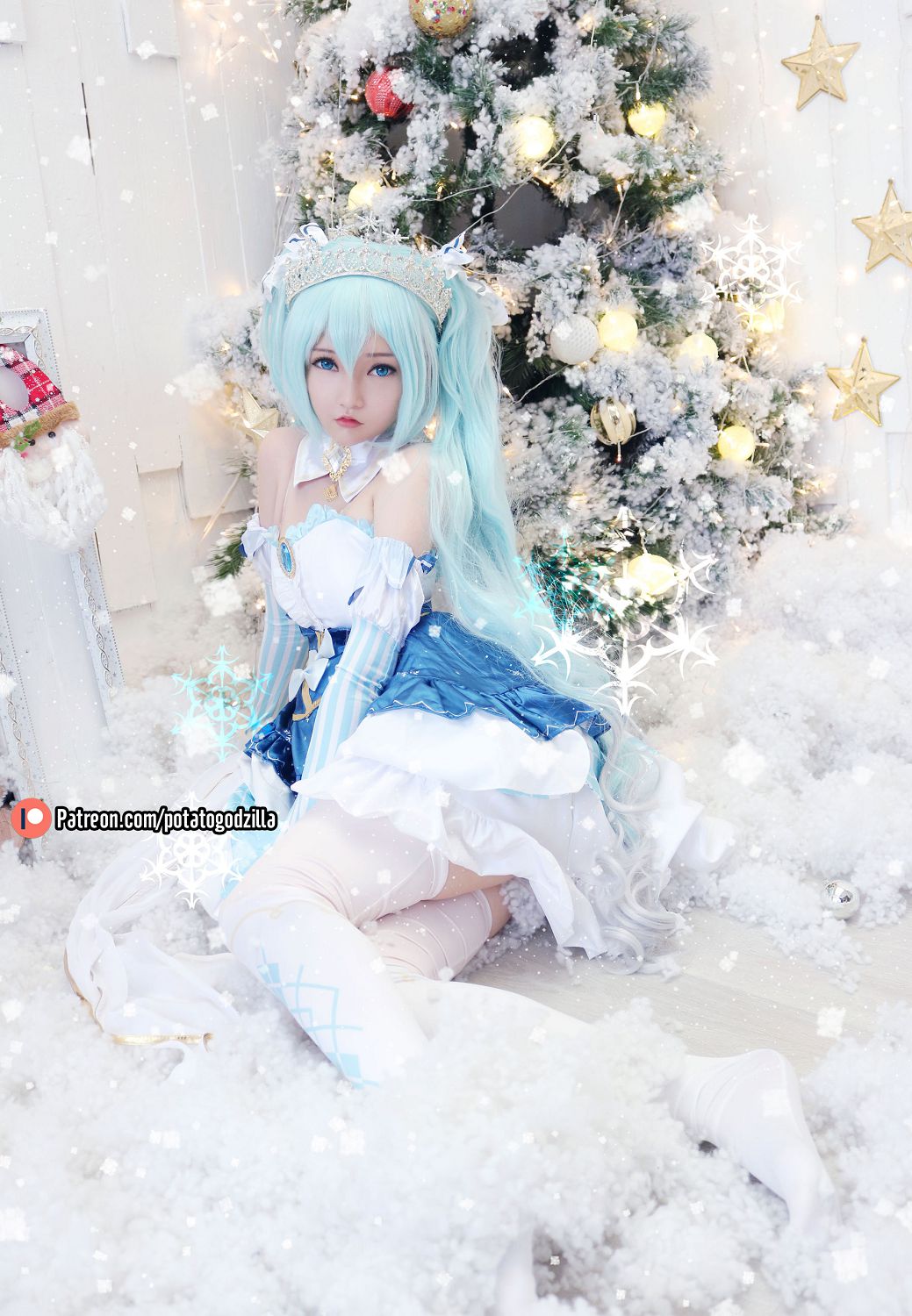 CoserСPotato Godzilla - Snow Miku